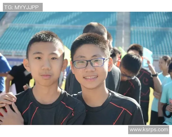 足球明星陈浩南精彩瞬间视频集锦回顾他的辉煌职业生涯与场上风采 足球明星陈浩南精彩瞬间视频集锦回顾他的辉煌职业生涯与场上风采